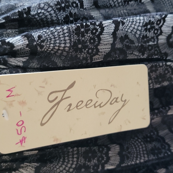 Freeway - Picture 5 of 5